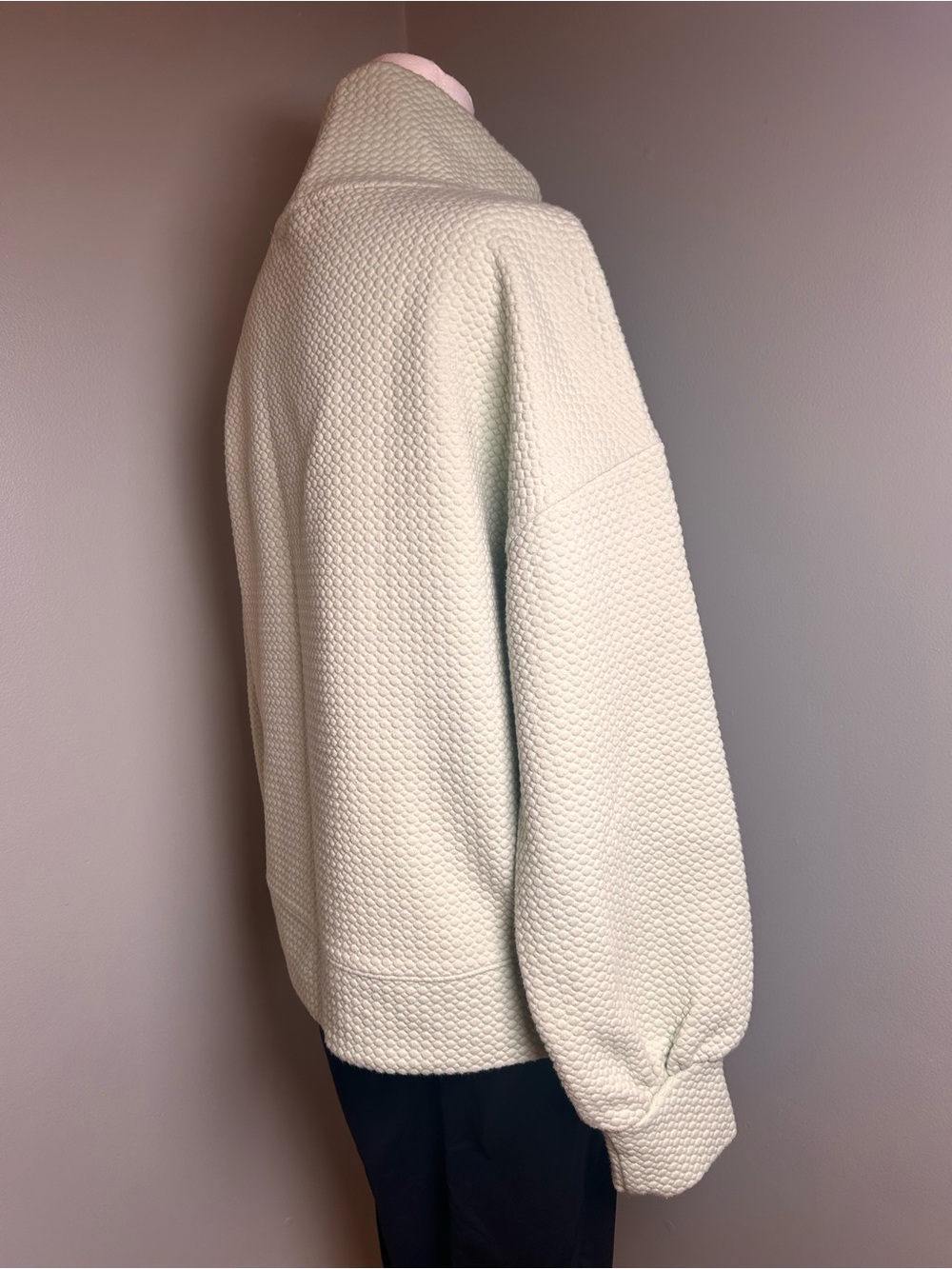 CALIA by Carrie Underwood
Textured Cowl Neck Pullover Size
Small - Picture 9 of 12
